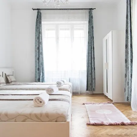 Real Wesselenyi Ii. Apartment *