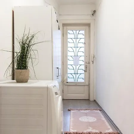 Real Wesselenyi Ii. Apartment *