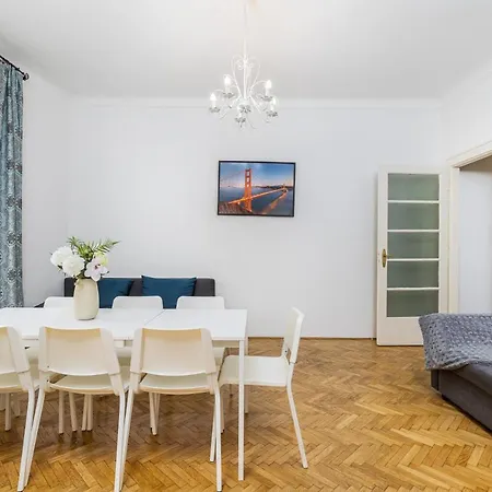 Apartment Real Wesselenyi Ii.